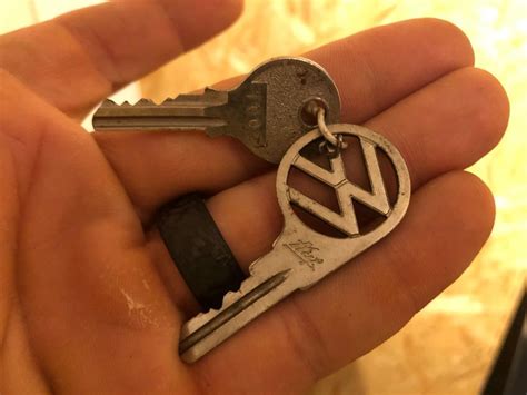 69 Schlüssel für VW Käfer nachmachen